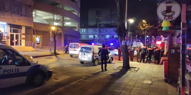 Sokakta alkol alan iki grup arasında kavga: 6 gözaltı