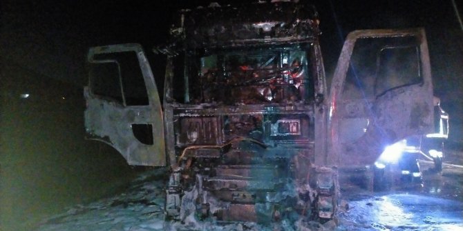 Benzin yüklü tanker yangınında faciadan dönüldü
