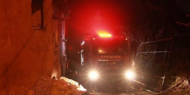 Sobayı yakmak isterken ahşap ev yandı