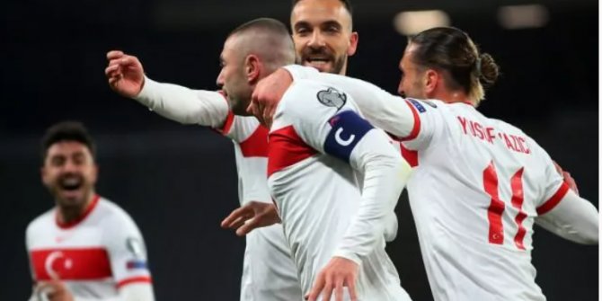 Türkiye - Letonya! Muhtemel 11'ler