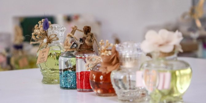 Nikah şekerinin yerini kolonya aldı