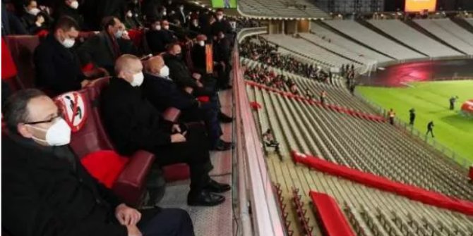 Erdoğan, A Milli Takım'ı Letonya maçında yalnız bırakmadı