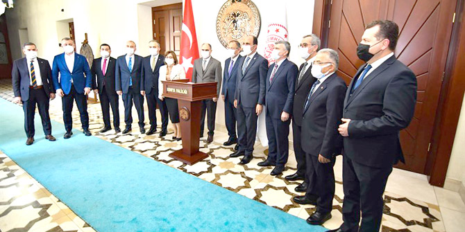 TBB Üyesi Belediye Başkanları Vali Özkan’ı ziyaret etti