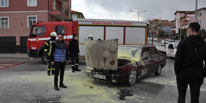 Karaman’da seyir halindeki otomobil alev aldı