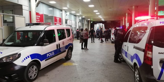 Akrabalar arasında bıçaklı kavga: 1 ölü