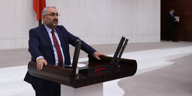 Milletvekili Etyemez: Kütüphaneler medeniyetimizin en önemli hazinesidir