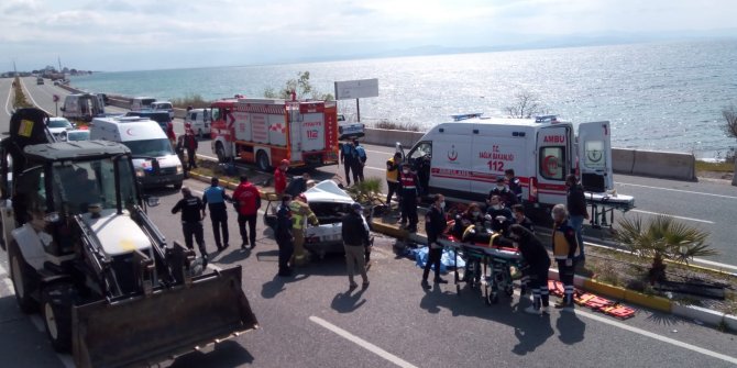 3 aracın karıştığı kazada 1 kişi öldü, 4 kişi yaralandı