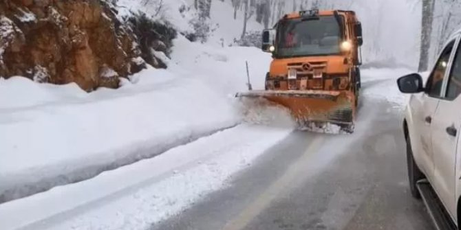 Nisan ayında kar sürprizi! 101 cm’e ulaştı