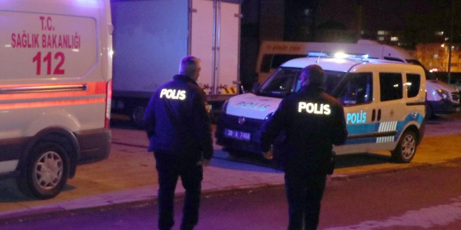 Evinde uyuyakalan kadın, ekipleri harekete geçirdi