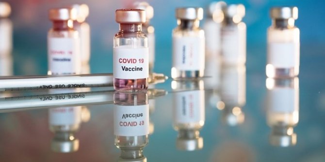 Covid-19 geçirmiş kişiler tek doz aşı olabilir
