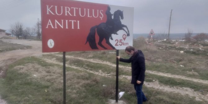 Şehitlik tabelalarının bakım ve onarımı yapıldı