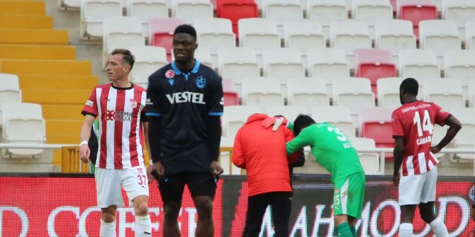 Sivasspor’da kaleci Ali Şaşal sakatlandı