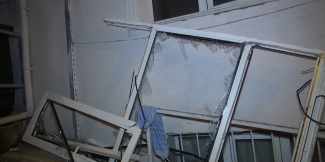Çakmak gazı bomba gibi patladı, pencereyi yerinden söktü