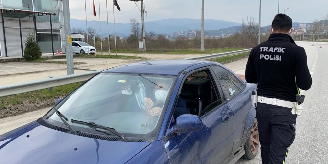 Kısıtlama trafik denetiminde vatandaşlara ceza yağdı