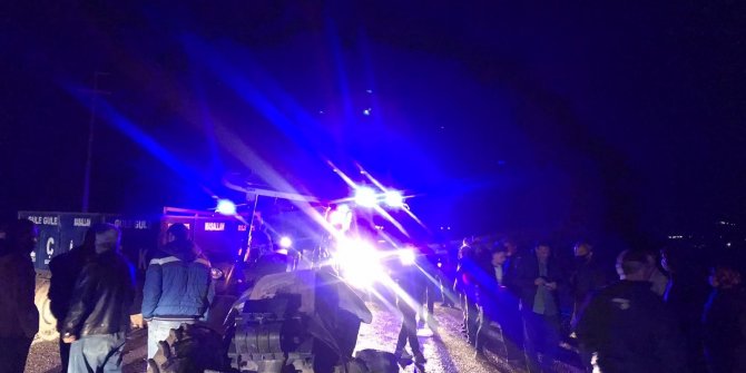 Minibüs traktörle çarpıştı: 1’i ağır 4 yaralı
