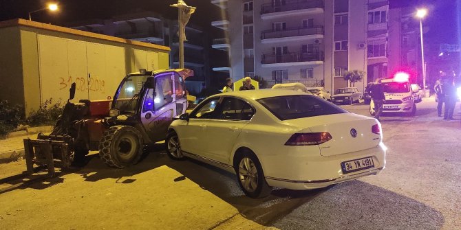 Ehliyetsiz sürücü alkollüyken kaza yaptı