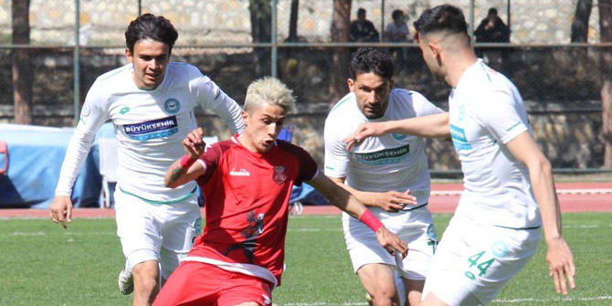 1922 Konyaspor son anda berabere: 1-1
