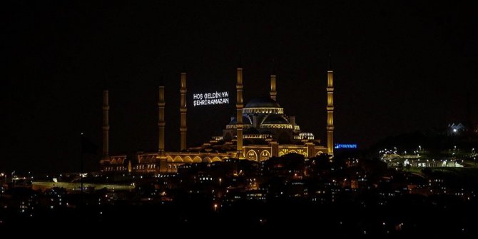 Türkiye Düşünce Platformundan Diyanet İşleri Başkanlığının teravih namazıyla ilgili kararına destek