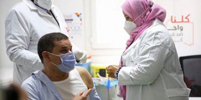 Libya'da kitlesel aşılama başladı