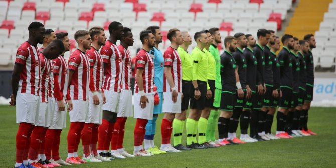 Sivasspor 1-0 Konyaspor | İLK YARI SONUCU