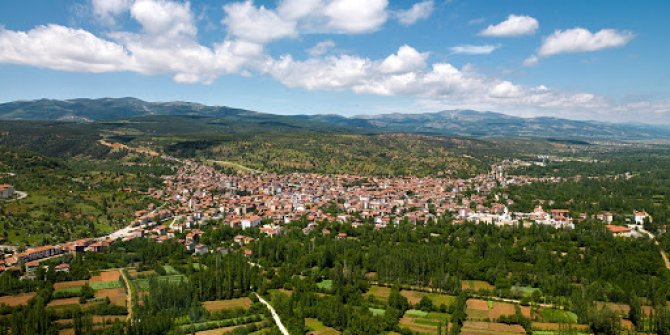 Konya'nın ilçesinde 10 bin 621 metrekare tarla satışa çıktı