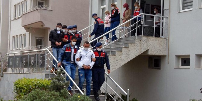 Uyuşturucu operasyonunda 20 şüpheli adliyede