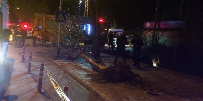 Su kanalına düşen otomobilin sürücüsü öldü