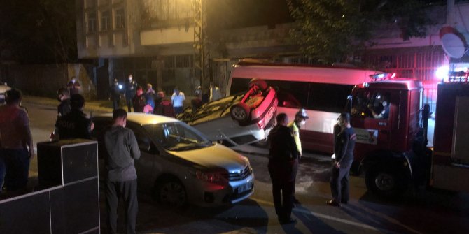 İki araca çarpan otomobil takla attı: 2 yaralı