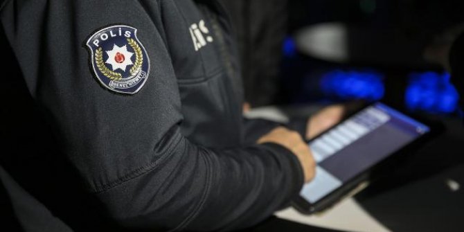 Ruhsatsız işletilen mekana baskın: 14 kişiye 51 bin lira ceza
