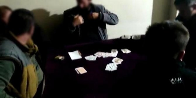 Bayburt’ta kısmi kapanma tedbirlerine aykırı davranan 12 kişiye idari para cezası uygulandı