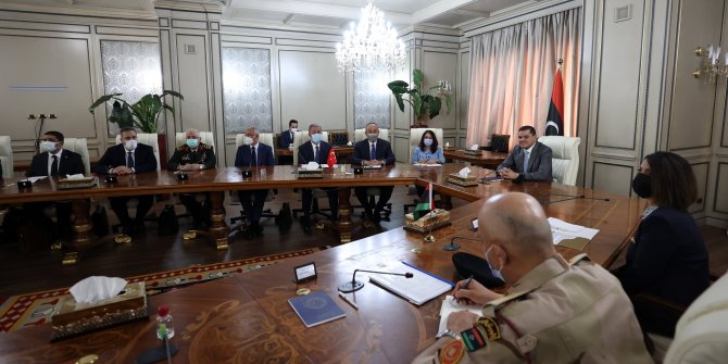 Bakan Akar ve Çavuşoğlu, Libya Başbakanı Dibeybe ile görüştü