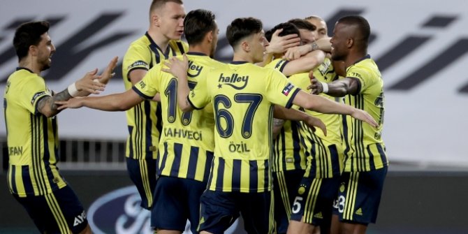 Fenerbahçe yarışı bırakmıyor