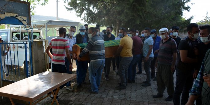 Kazada yanarak ölen kuzenler toprağa verildi