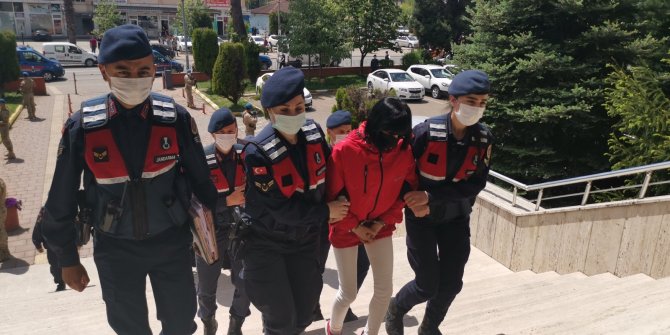 Piyasaya sahte para süren 4 kişi tutuklandı