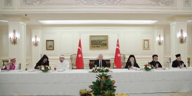 Cumhurbaşkanı Erdoğan azınlık cemaati temsilcileriyle buluştu