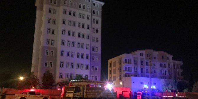 10 katlı binanın çatısında intihar girişimi