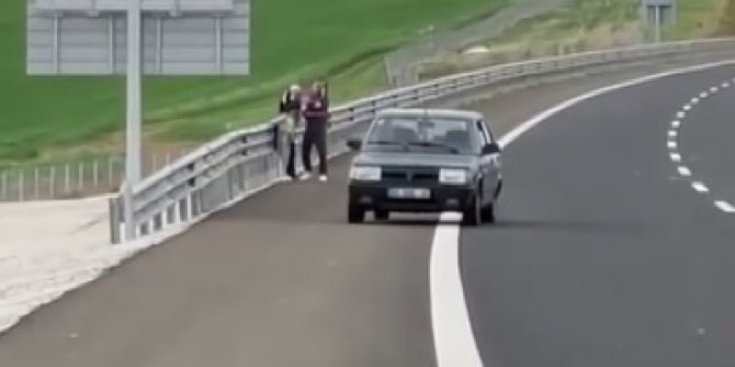 Ankara'da otoyol kenarında kadına şiddet kamerada