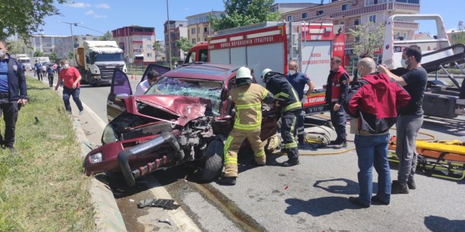 Polis kontrol noktasında feci kaza