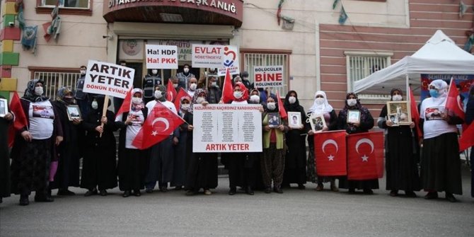 Sit-in families mark another plaintive Mother’s Day in SE Turkey