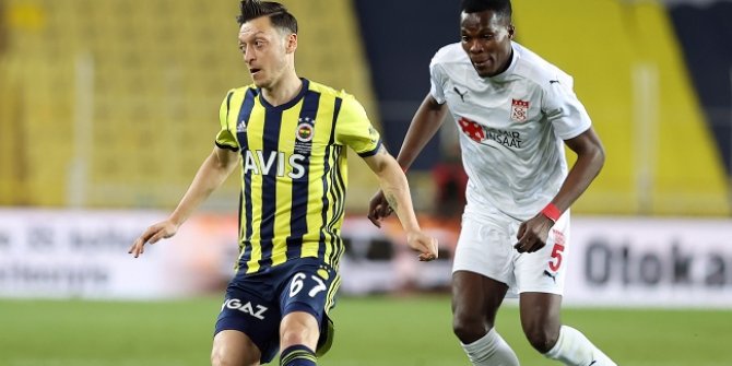 Fenerbahçe'ye Sivasspor şoku