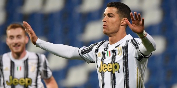 Cristiano Ronaldo tarihe geçti