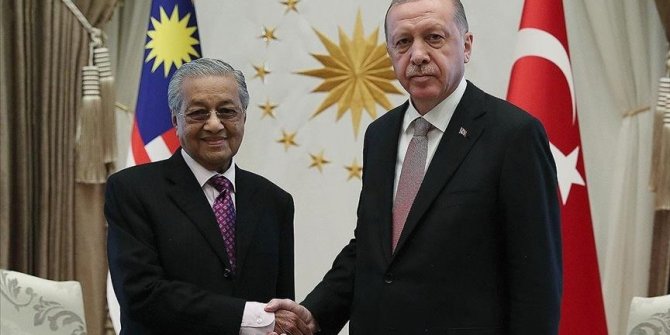 Erdogan i bivši malezijski premijer Mohamad razgovarali o napadima Izraela na Palestinu