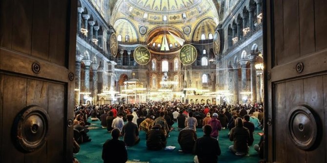 Eid prayer held at Turkey's Hagia Sophia Mosque after 87 years