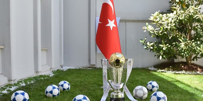 Süper Lig'de şampiyon belli oluyor (Muhtemel 11'ler)
