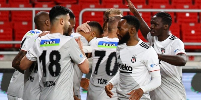 Süper Lig'de 2020-2021 sezonunun şampiyonu Beşiktaş
