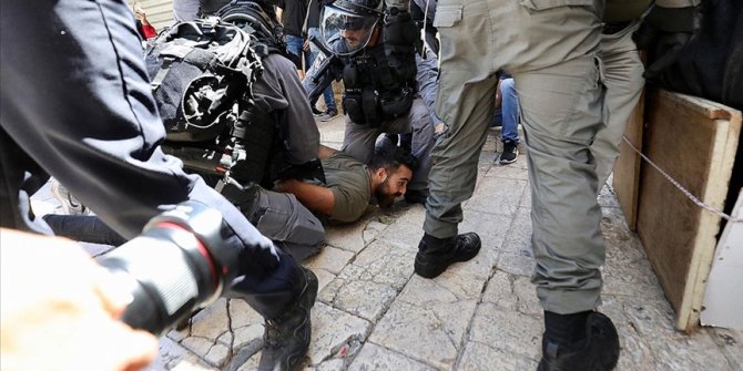 İsrail polislerinden Şam Kapısı’nda Filistinlilere müdahale