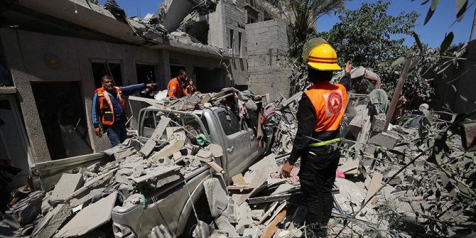 Gazze'de hayatını kaybedenlerin sayısı 61'i çocuk, 213'e yükseldi
