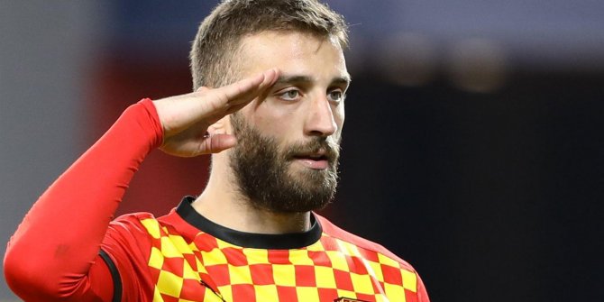 Galatasaray Alpaslan Öztürk'ü resmen açıkladı!
