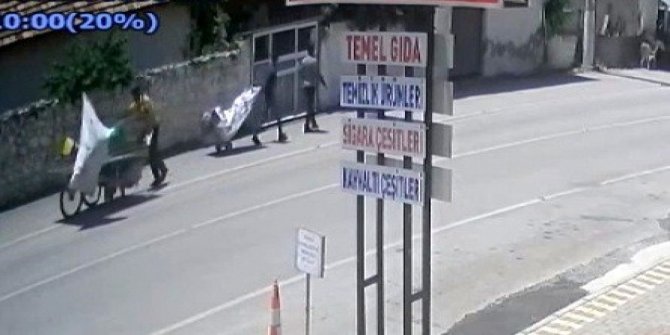 Kağıt toplayıcısı süsüyle evlerden hırsızlık