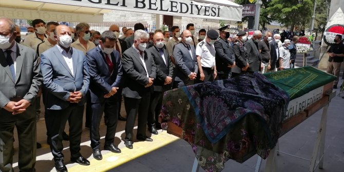 1. Ordu Komutanı Konya'da kayınvalidesinin cenazesine katıldı